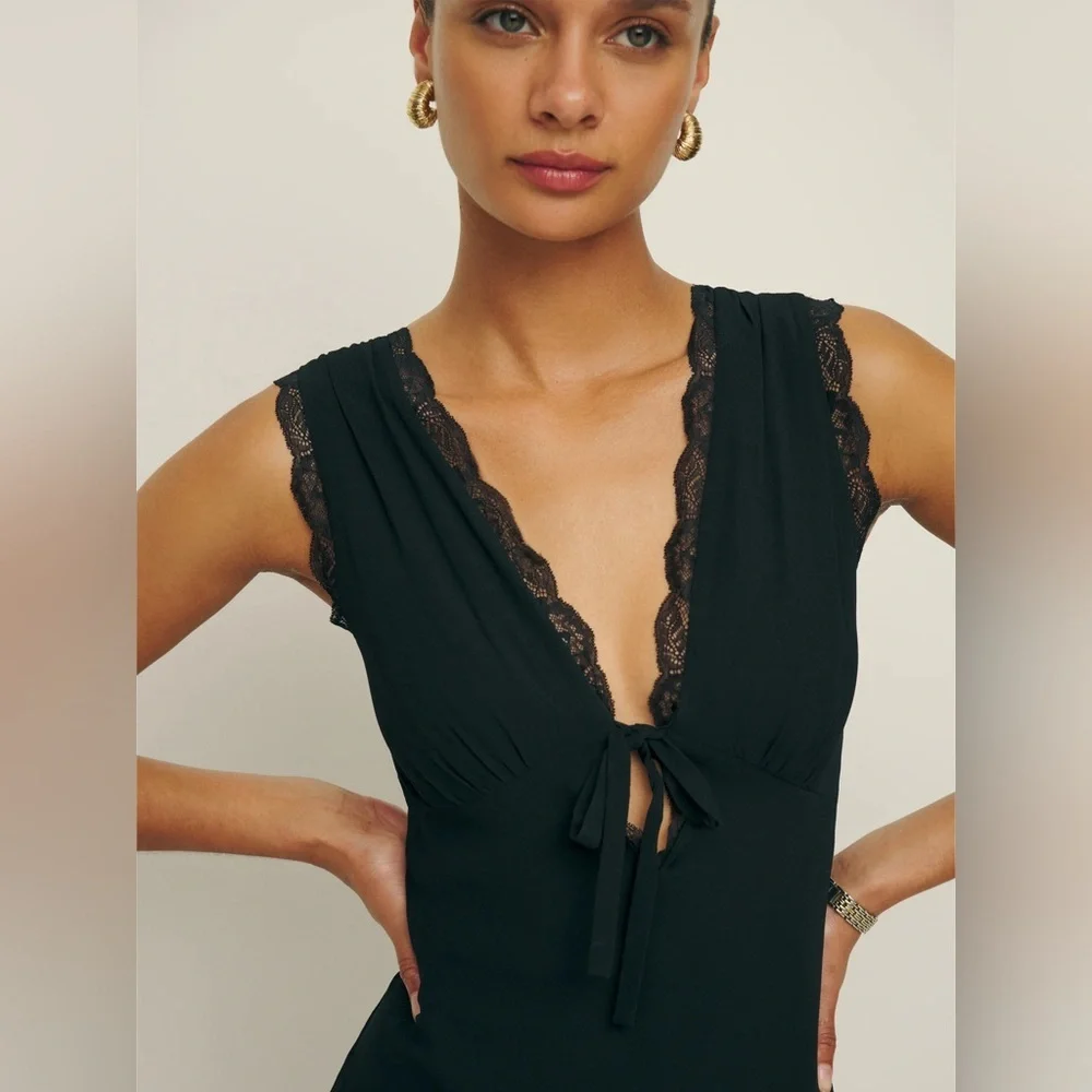 NEW  Reformation Sharla Long Dress Lace Black | size XS - Picture 3 of 9